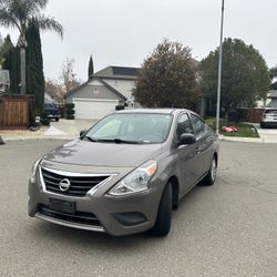 Nissan Versa 2015