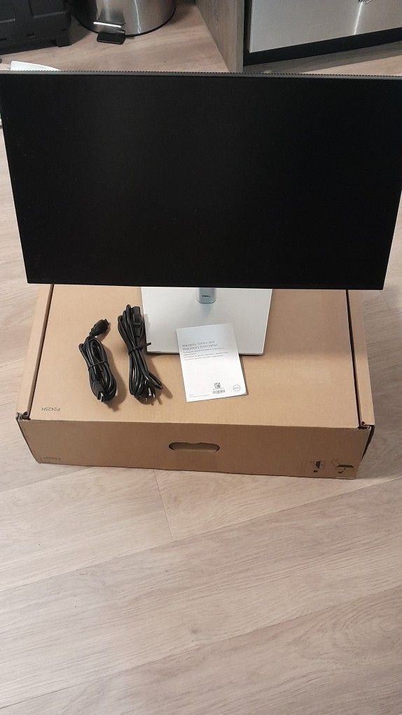 Brand NEW unused DELL P2425H LED WIDESCREEN MONITOR/ NEW IN BOX