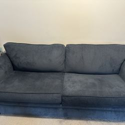 Queen Size pull Out Couch