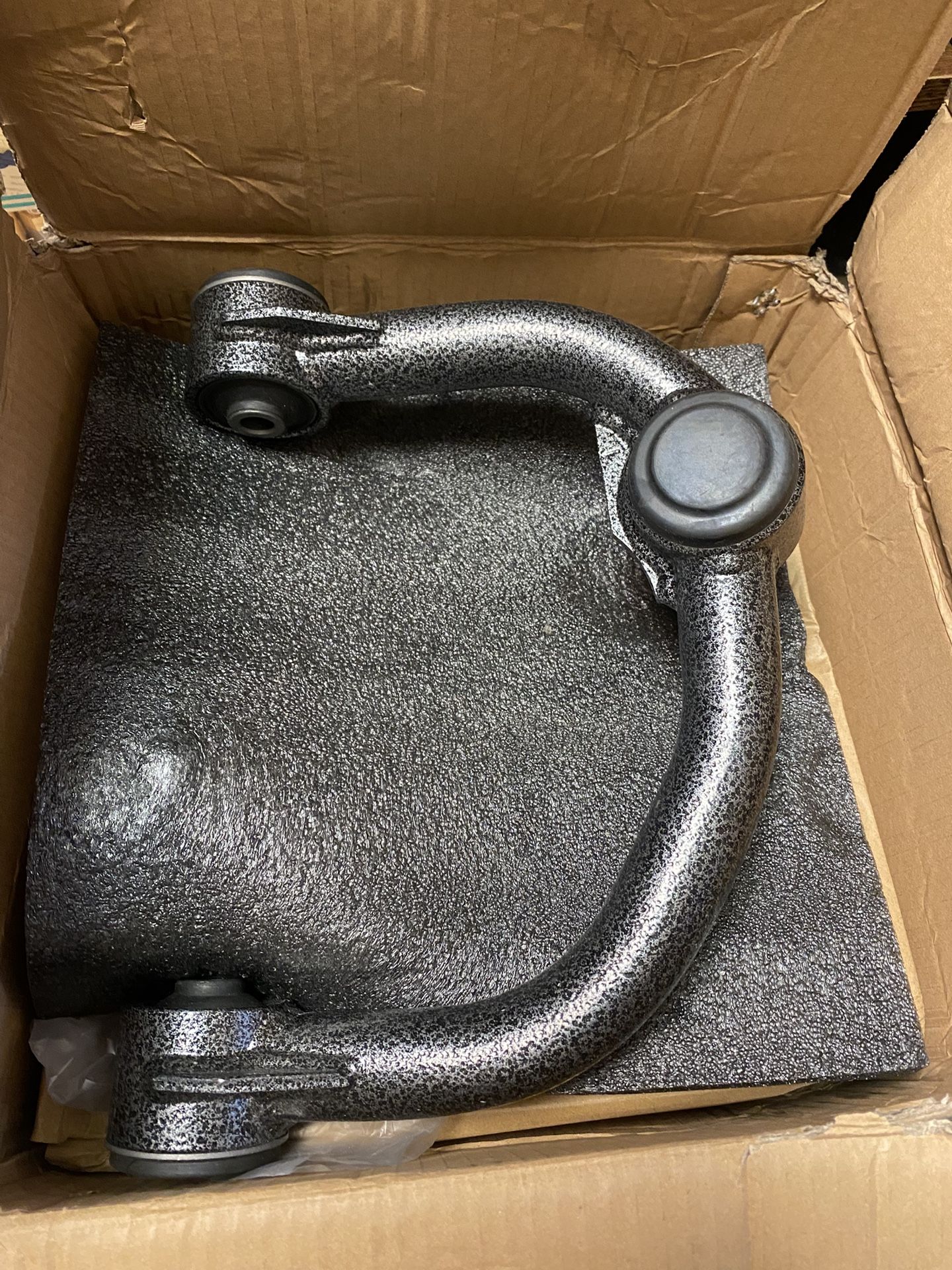 Toyota 4Runner FJ Cruiser Upper Control Arms
