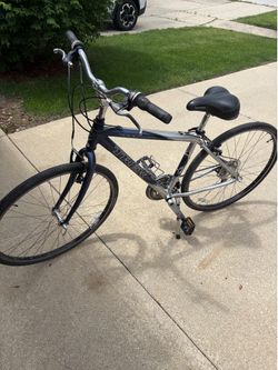 Trek 7000 mountain bike