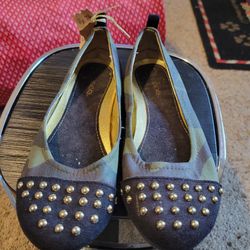 Girl's Camo Flats ...size 2