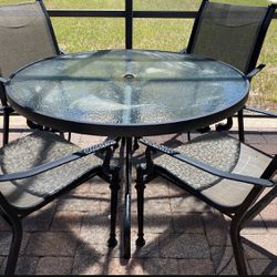 PATIO OUTDOOR TABLE & 4 CHAIRS