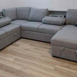 New Sleeper Sectional Couch with USB! Includes Free Delivery🚚! 
