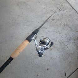 Lews 6’10” Med Quantum Energy 30 Spinning Fishing Combo. 