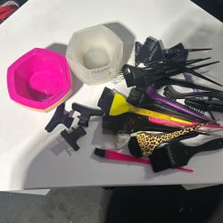 Faymar bowls and brushes all for 20 bucks.