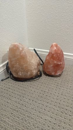 2 salt lamps