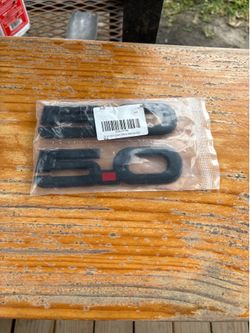 New2pcs  2015-2020 5.0 Liter Engine Emblem Driver & Passenger Side