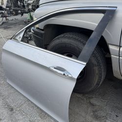 2013-2017 Honda Accord Front Driver Door Part