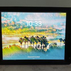 Apple Ipad 5’th Generation Tablet  Perfect, Like NEW! Never Used Outside Of Case,  Case Included