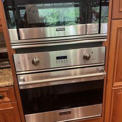 Electric Wall Oven Viking 30” Like New