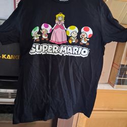 black Nintendo Super Mario Bros. t-shirt featuring Princess Peach and Toads