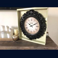 Big Ornate Black Clock 