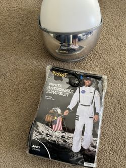 Astronaut Costume With Helmet