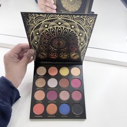 Ace Beaute Quintessential Pallet