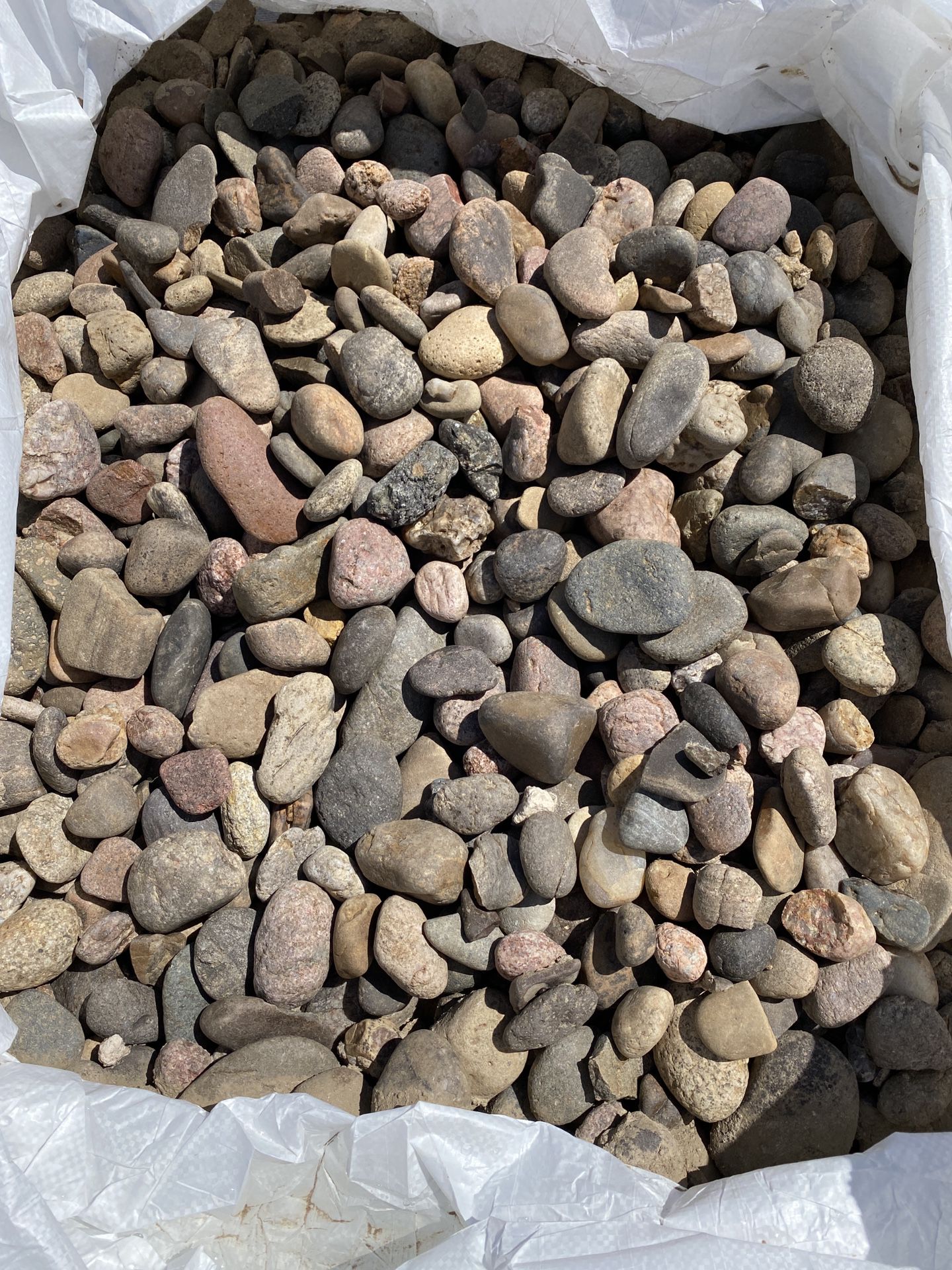 Decorative Kansas River Rock 1-4” Delivery Available