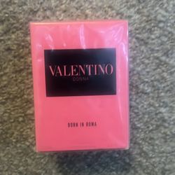 Valentino Perfume 