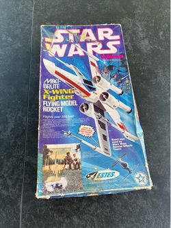 Vintage 1977 Estes Maxi-Brute Star Wars X-Wing Flying Model Rocket Kit