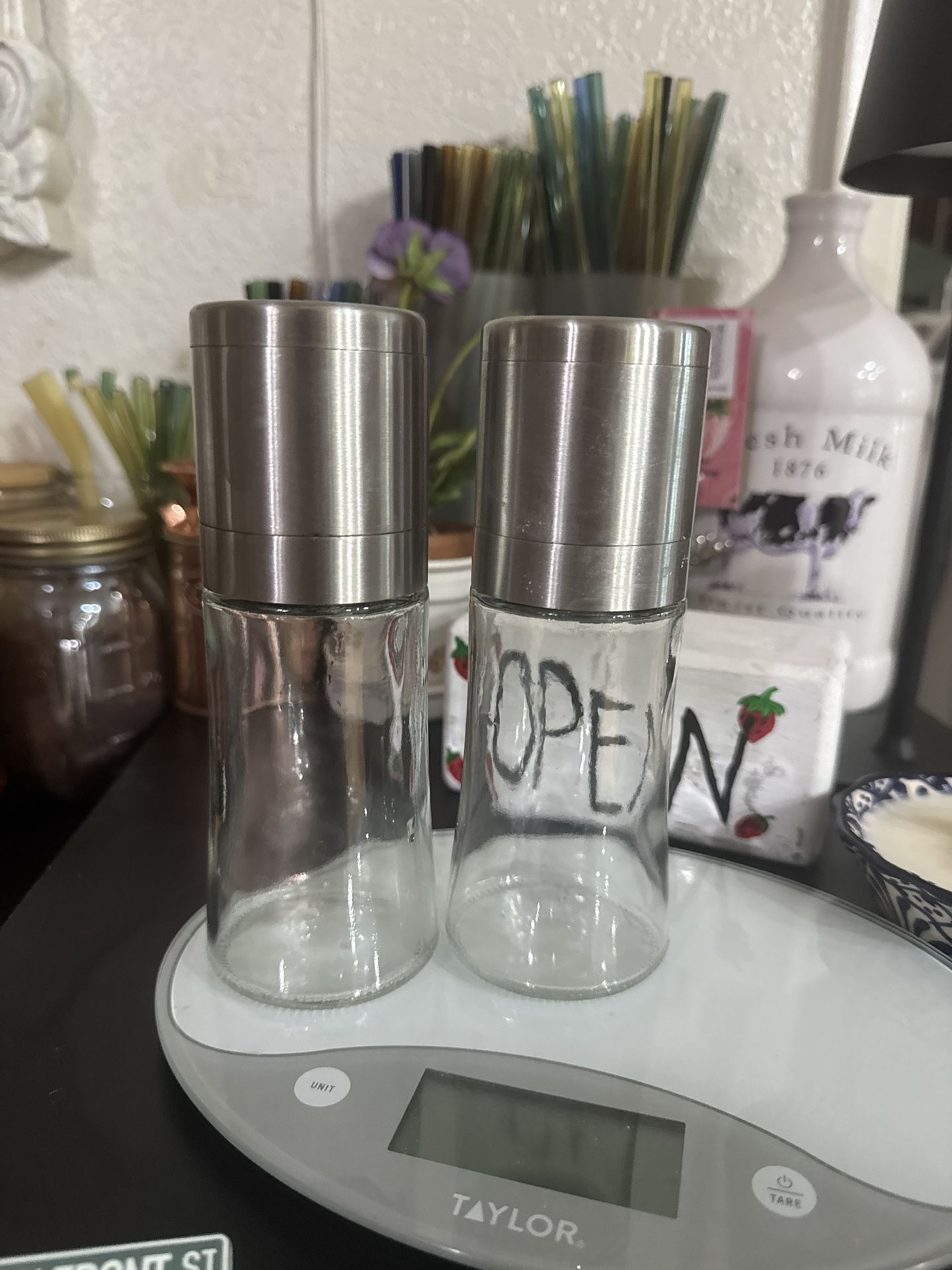 Salt & Pepper 