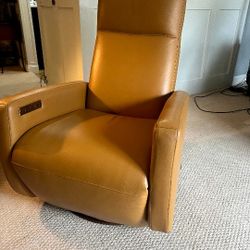 Recliner / Lift