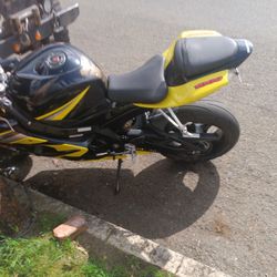 Gxsr 1000 2005