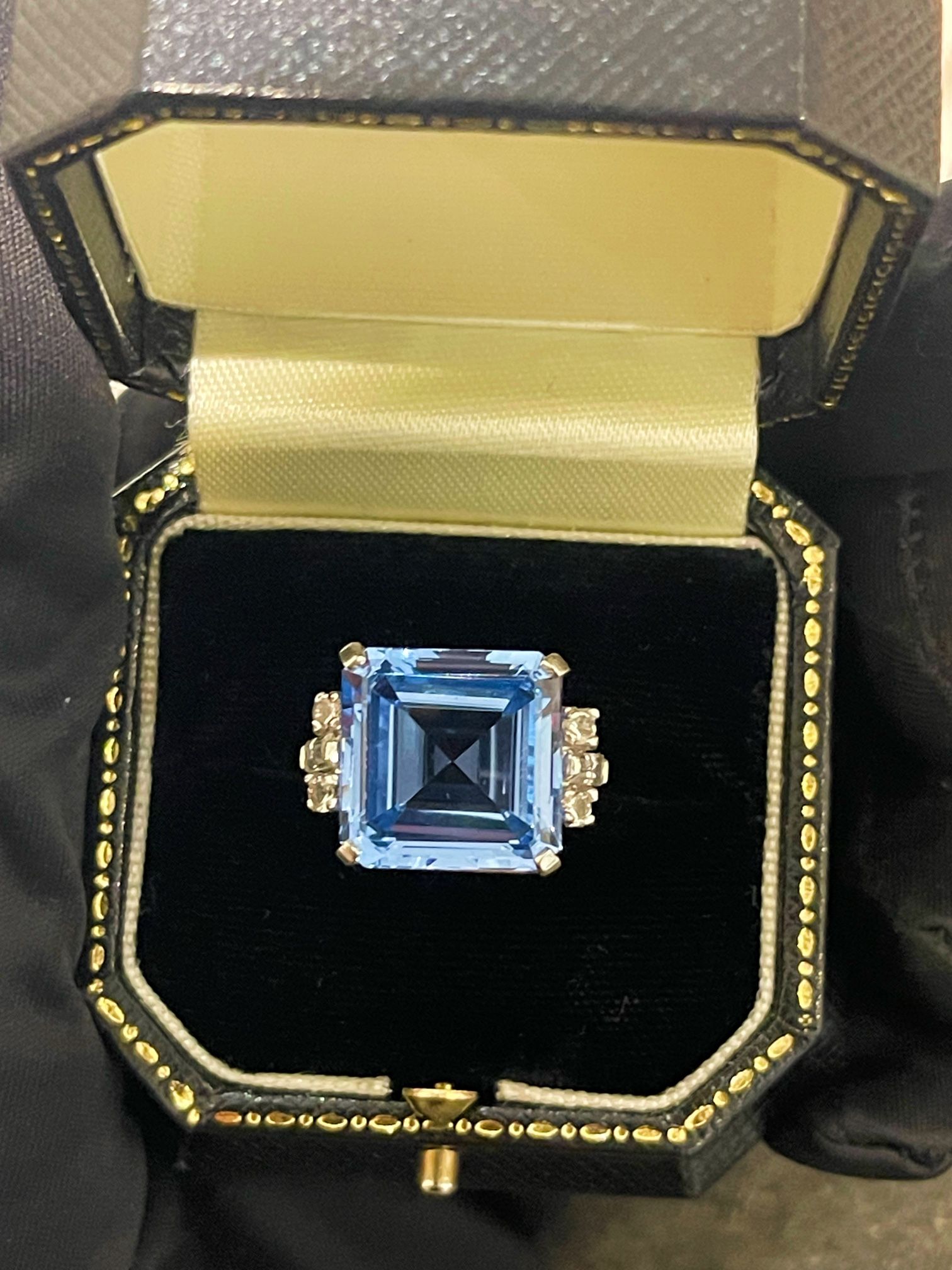 14K WHITE GOLD AQUAMARINE RING 