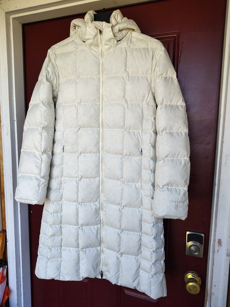 Patagonia Knee Length Puffer Coats