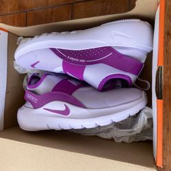 Nike shoes size 5 