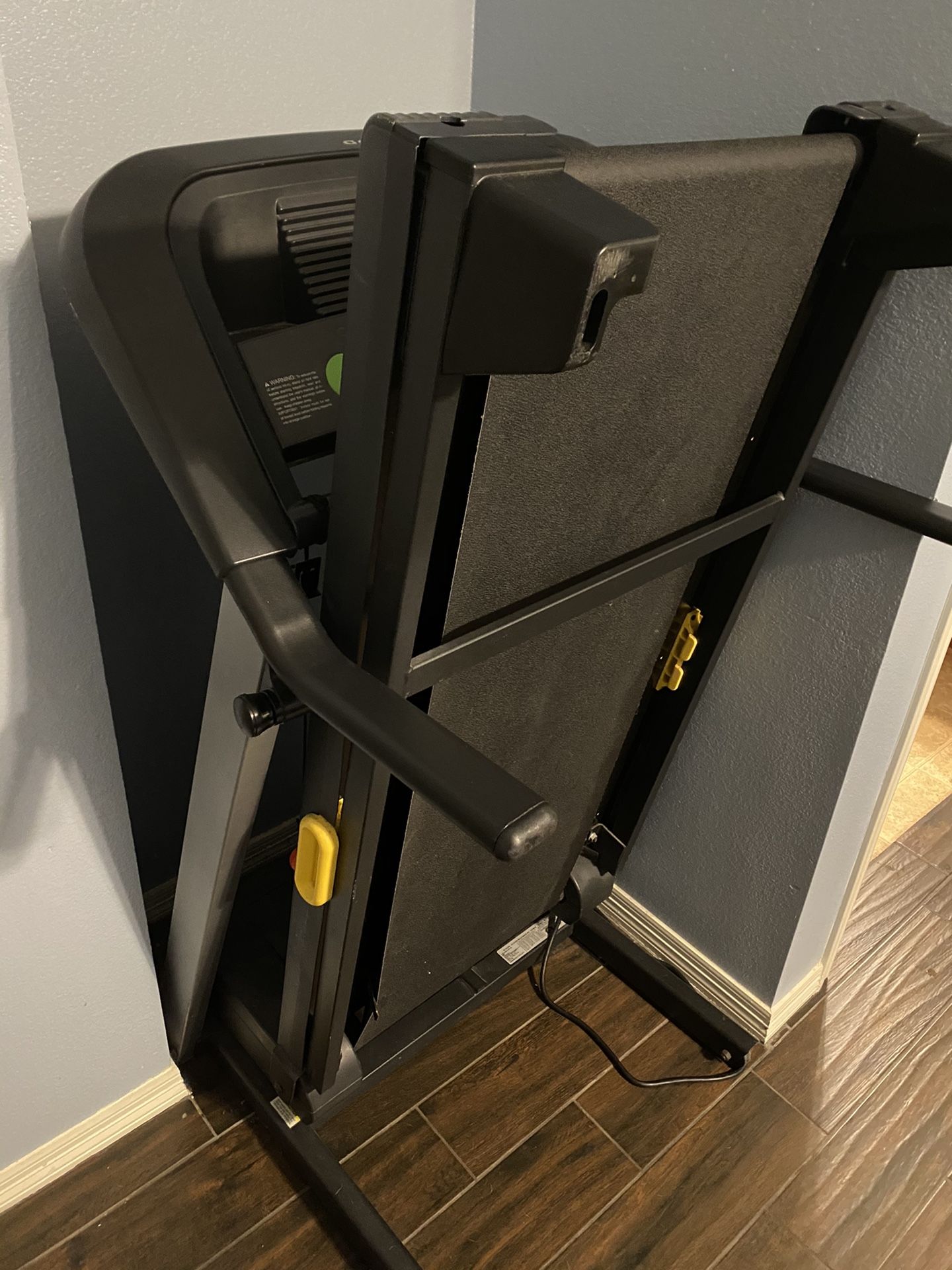 Treadmill Gold Gym 450 for Sale in Baytown, TX OfferUp