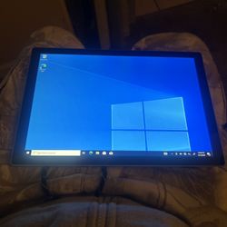 Microsoft Surface Pro 4 – i5, 4GB RAM, 128GB SSD, Touch, Charger + Case (like New)