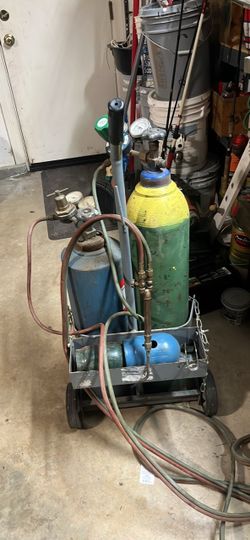 Oxygen acetylene tanks (oversized)