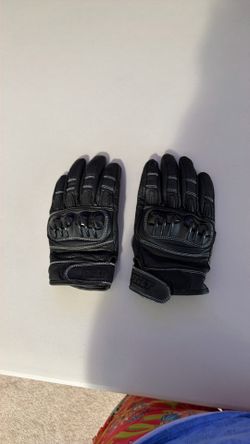 Motorcycle gloves