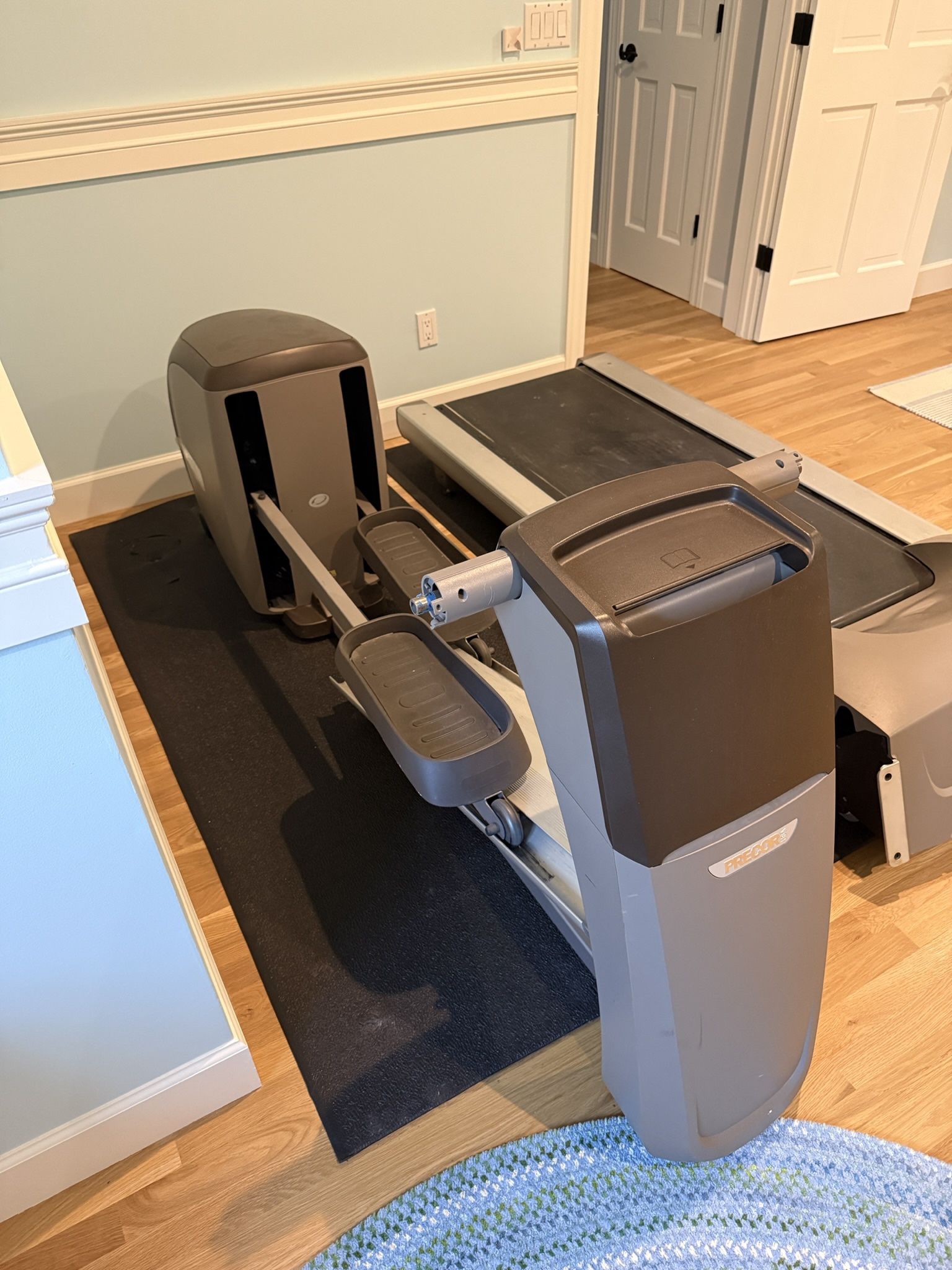 Precor Elliptical Fitness Crosstrainer