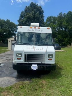 2005 Ford Econoline E-350 Super Duty Food Truck – Fully Equipped