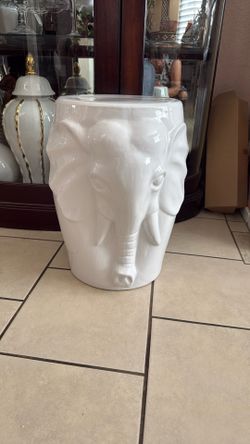 Pedestal Ceramics
