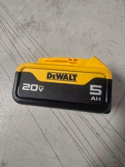 DEWALT 20V MAX Premium Lithium-Ion 5.0Ah Battery Pack DCB205