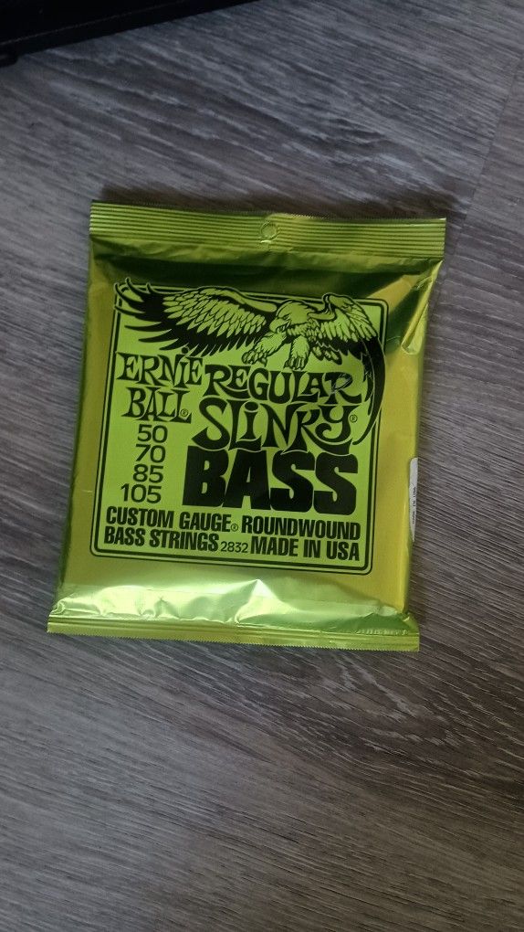 Ernie Ball Regular Slinky Bass Strings