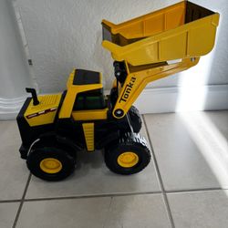 Tonka Front Loader 4000  Plastic. Used In Very Good Condition 