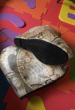 Worn once map wedge heels