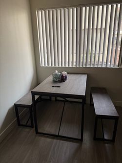 Dining Table Set