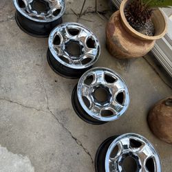 8 Lug Wheels