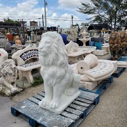 Concrete Lion / Cement  Large Stone Garden Lions