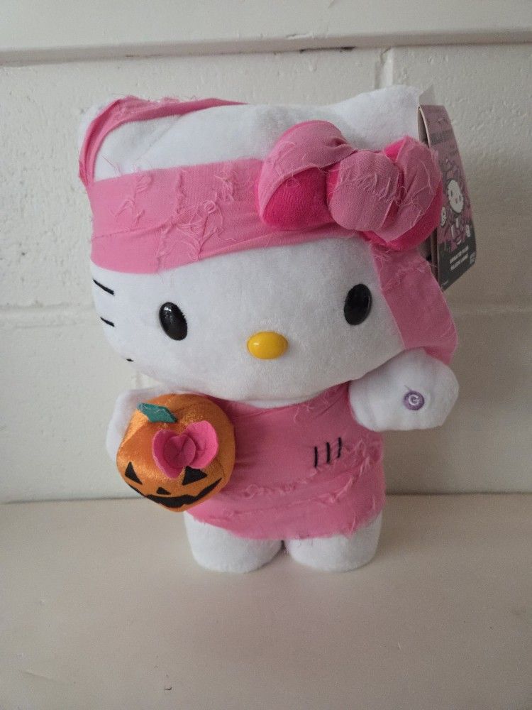 HELLO KITTY Pink Mummy Animated Plush. NEW $25 FIRM