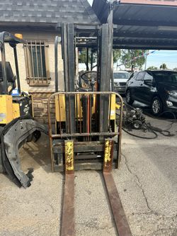 Forklift