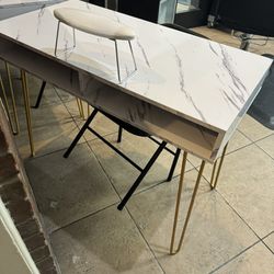 Desk Or Manicure Table 