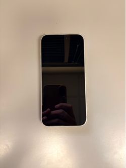 White iPhone 16 Plus – Excellent Condition
