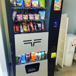 COMBO VENDING MACHINE WITH CARD READER 