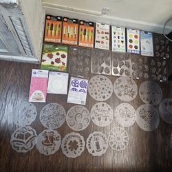 Cookie Cutters & Cake Decorations 