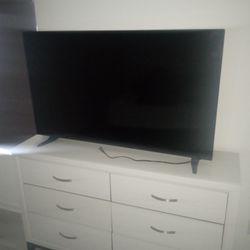 55 Inch insignia