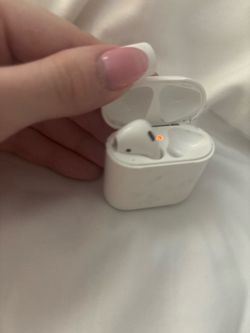 AirPod Case with one AirPod